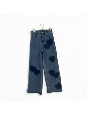 Heart Patch Like Wide-Leg Cropped Jeans